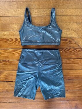 Metallic Sports Bra & Shorts Set